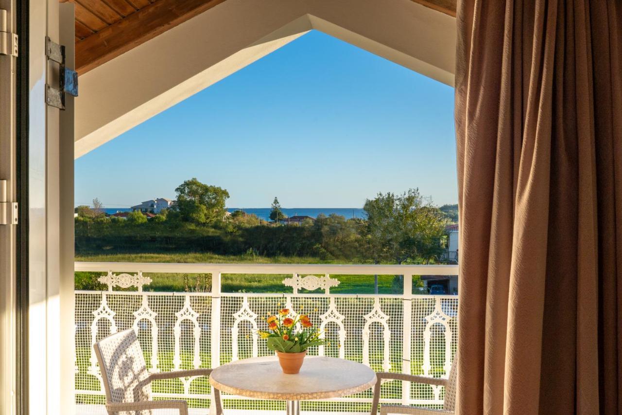 Antonis Apartments Kalamákion エクステリア 写真